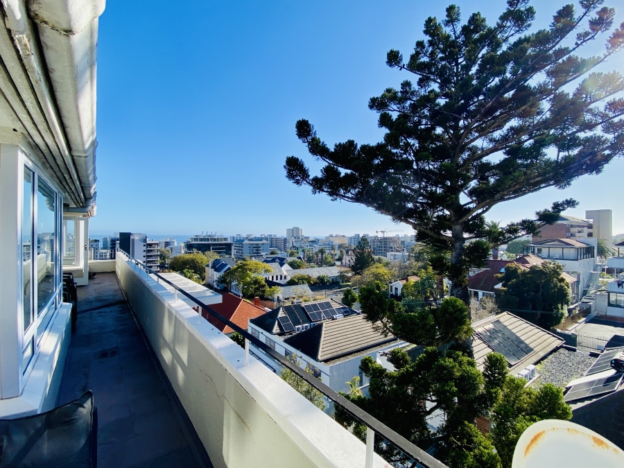 2 Bedroom Property for Sale in Sea Point Western Cape